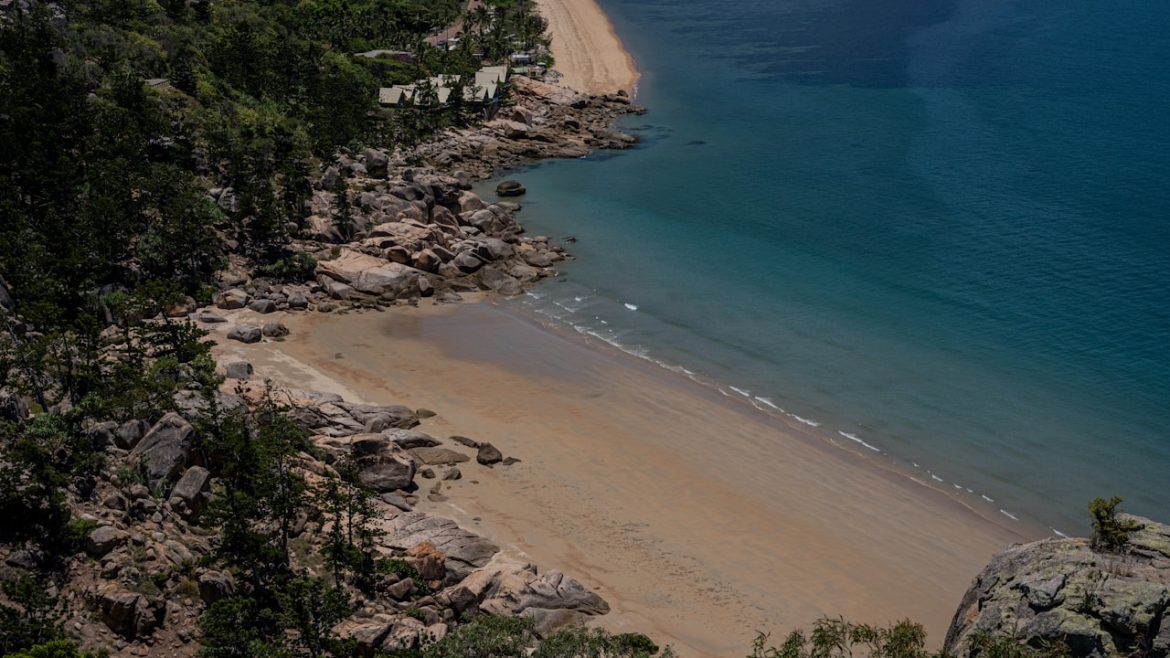 Why Do You Need A Ugreen Magnetic Phone Holder